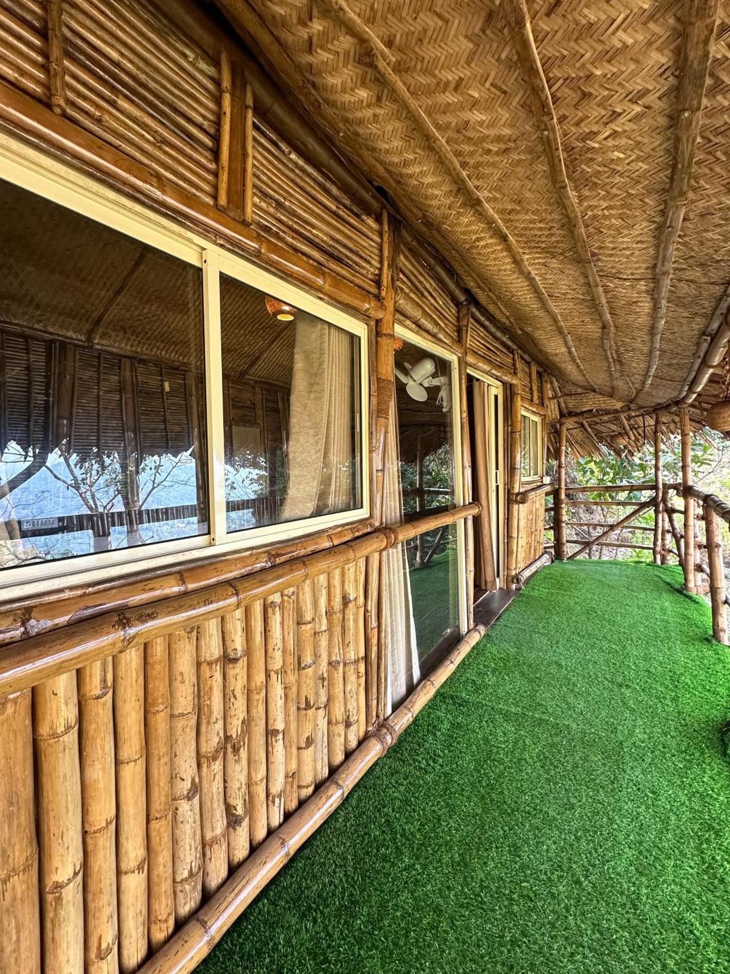 Sunset Valley Kerala Pool Resort - Serene Natural Forest Cottage Stay In Idukki With Sunrise & Sunset Panoramas, Natural Streams & Tranquil Summer Evenings Pīrmed Buitenkant foto