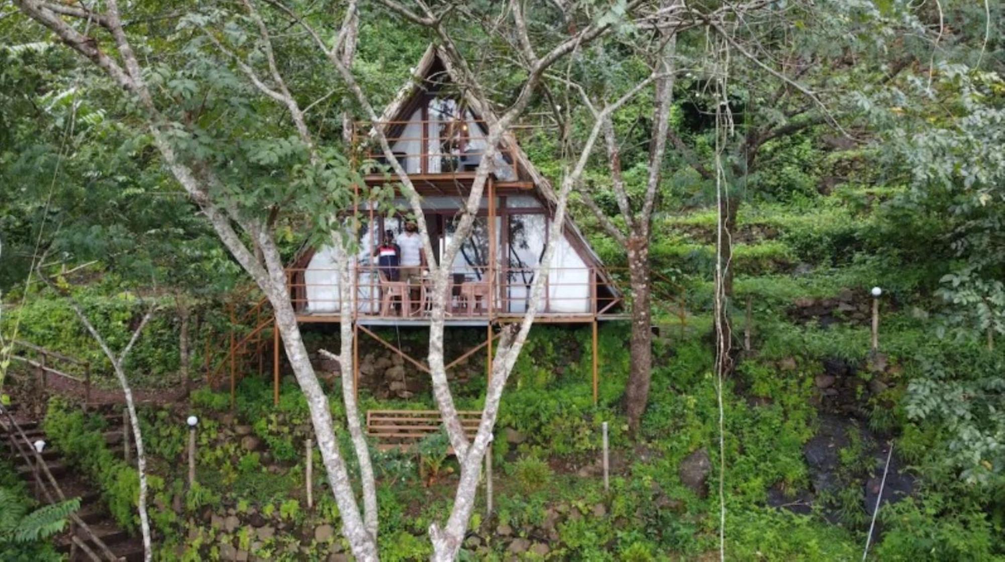 Sunset Valley Kerala Pool Resort - Serene Natural Forest Cottage Stay In Idukki With Sunrise & Sunset Panoramas, Natural Streams & Tranquil Summer Evenings Pīrmed Buitenkant foto