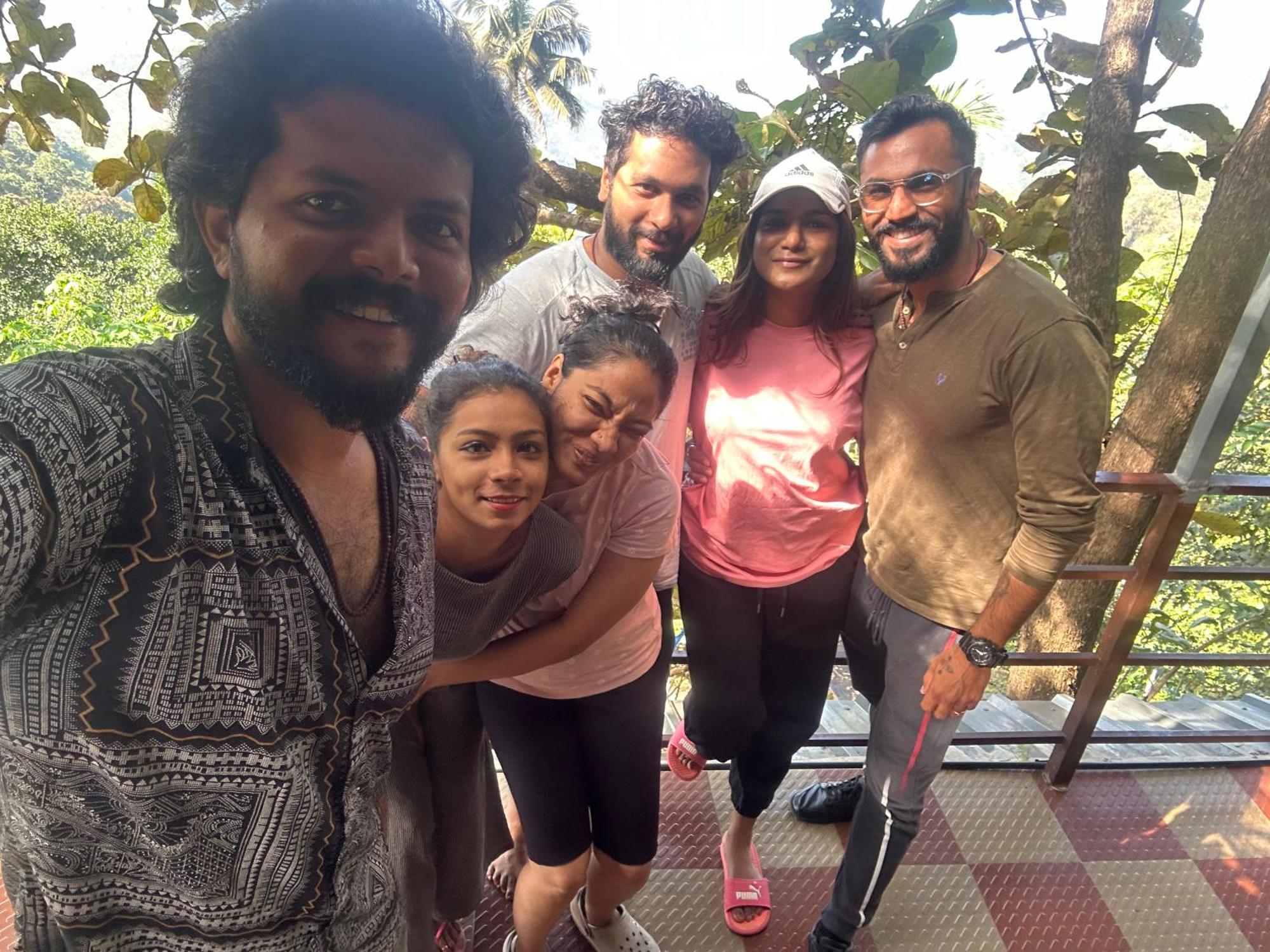 Sunset Valley Kerala Pool Resort - Serene Natural Forest Cottage Stay In Idukki With Sunrise & Sunset Panoramas, Natural Streams & Tranquil Summer Evenings Pīrmed Buitenkant foto