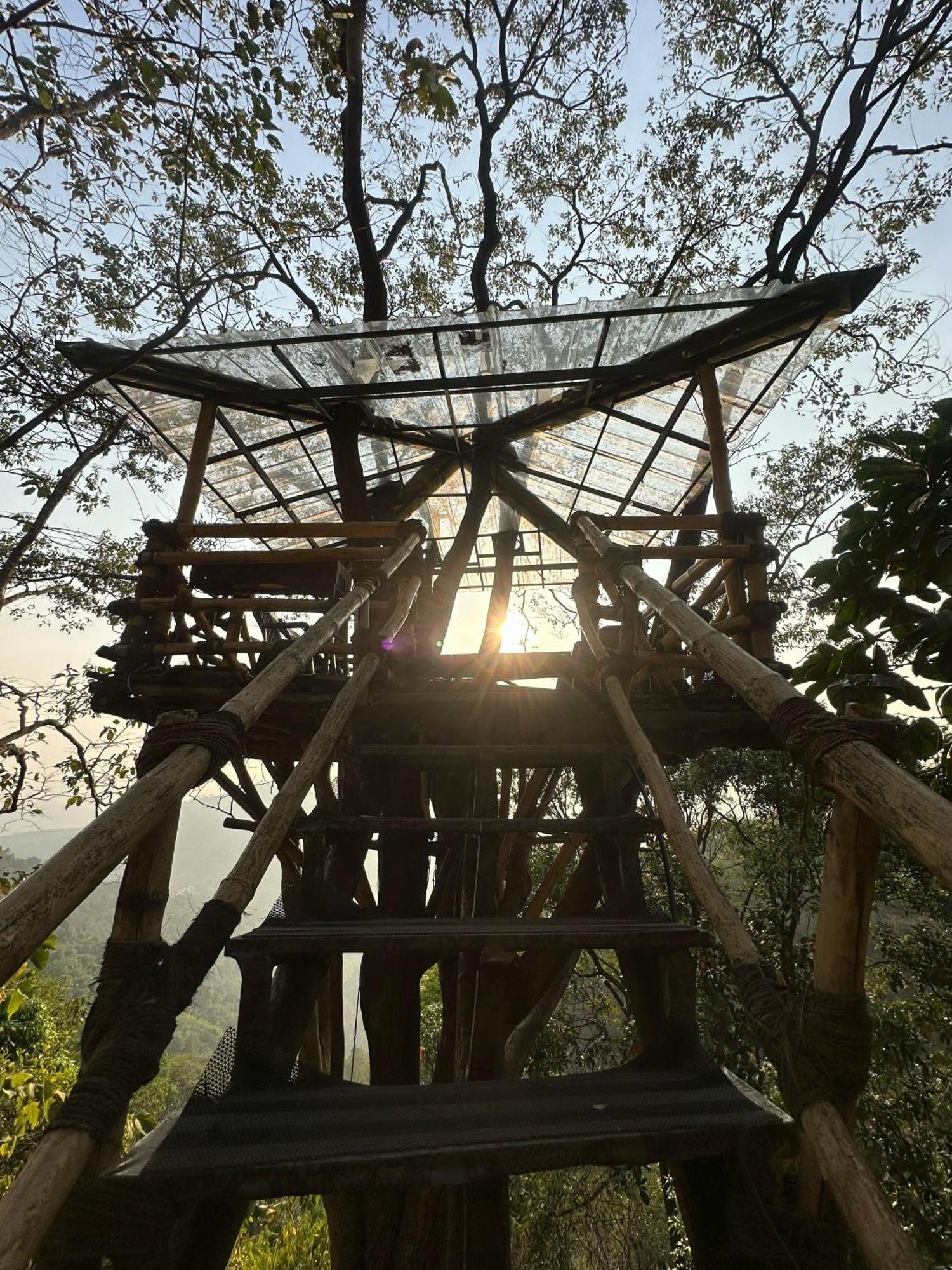 Sunset Valley Kerala Pool Resort - Serene Natural Forest Cottage Stay In Idukki With Sunrise & Sunset Panoramas, Natural Streams & Tranquil Summer Evenings Pīrmed Buitenkant foto